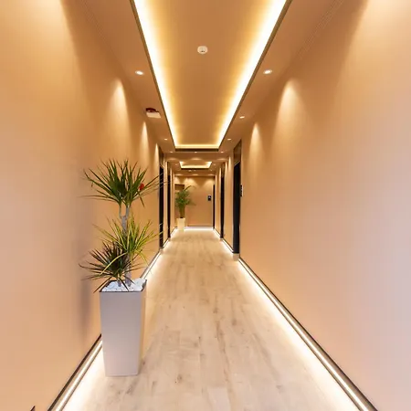 Hotel Joni 4*