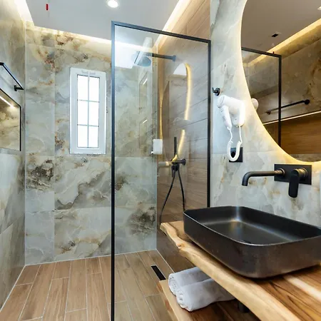 Joni Hotel 4*
