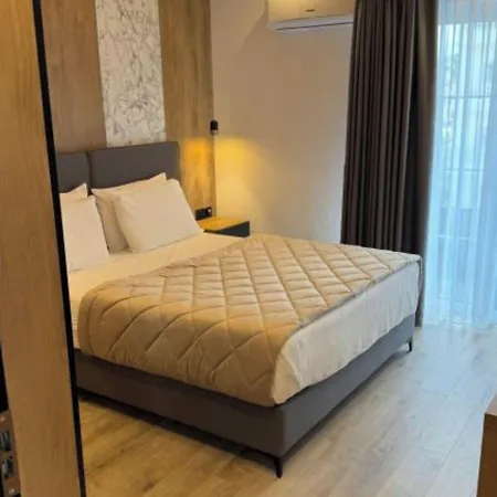 Joni 4* Ksamil