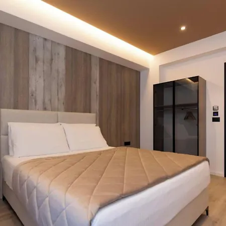 Hotel Joni 4*