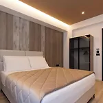 فندق Joni 4*