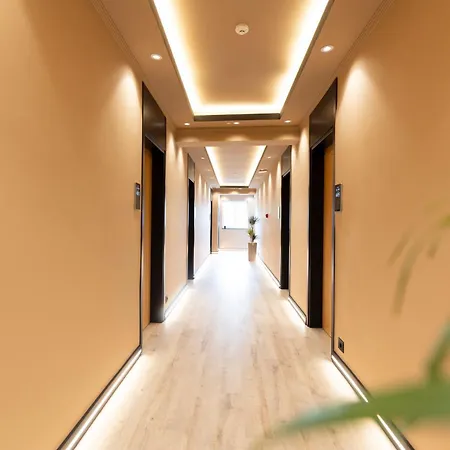 Hotel Joni 4*