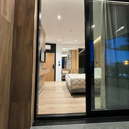 Joni Otel 4*