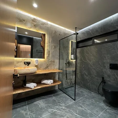 Joni Otel