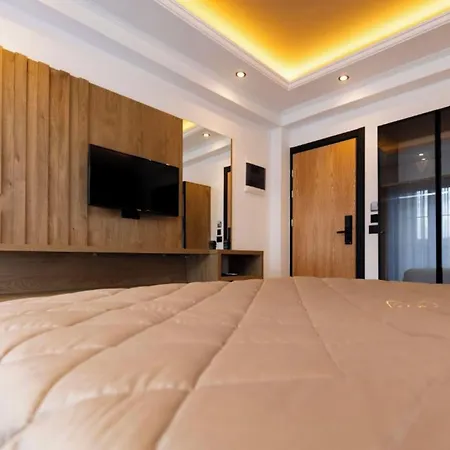 Joni 4* Ksamil