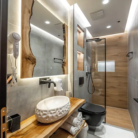 Joni Hotel 4*